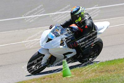 media/Jun-26-2022-Fastrack Riders (Sun) [[e3c435f101]]/Level 2/Inside turn 3/